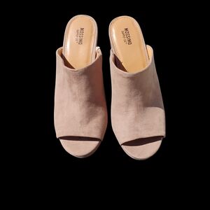 Mossimo Man-made Suede Women's Elegant Tan Mules Sz 8 1/2